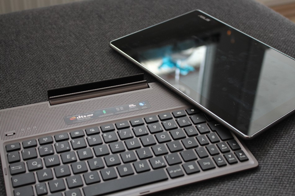 Asus ZenPad 10 mit Keyboard im Test